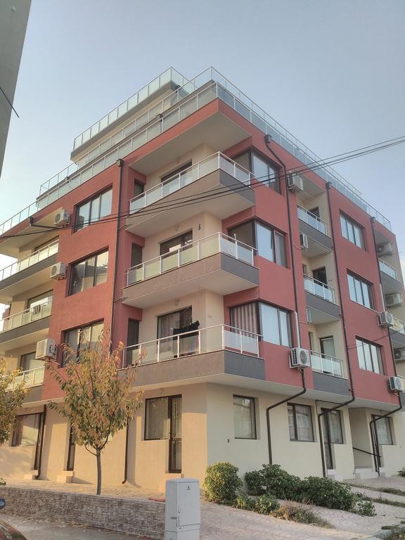 Sea Apartment Burgas Bagian luar foto